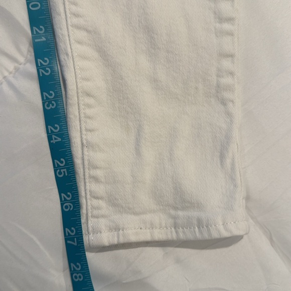 THREE JEAN BUNDLE: Levi’s 711 Skinny Jeans - Picture 16 of 16